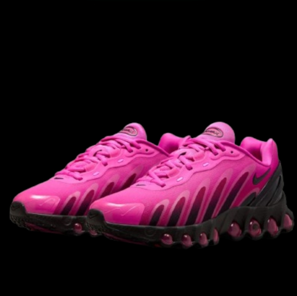 Nike Air Max DN8 Running Womens Size 8 Laser Fuchsia Black
